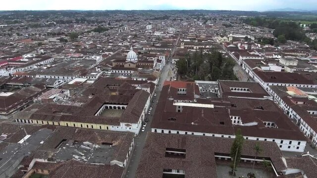 Popay&aacute;n Colombia desde arriba, vista aerea drone