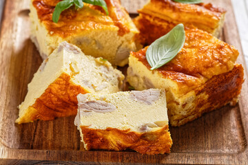 chicken breast and egg bake, chicken meat omelette