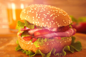 hamburger with cheese
