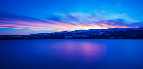 Fototapeta premium Dawn Over Loch Ness