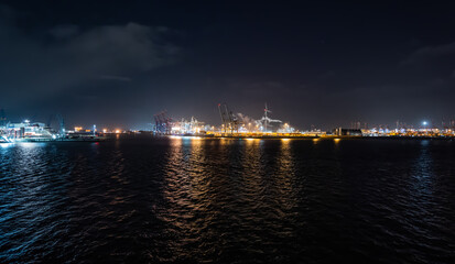 Fototapeta na wymiar Hamburg Harbor by Night 2