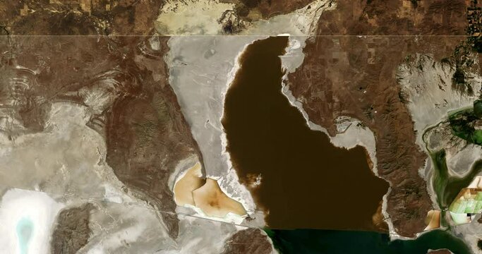 Wipe shows water loss in Great Salt Lake 2017-2021. Two versions. Data: USGS/NASA Landsat
