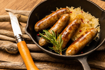 手作りソーセージ　Photo of baked fresh handmade sausage 
