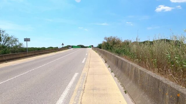 Balade &agrave; v&eacute;lo dans la campagne