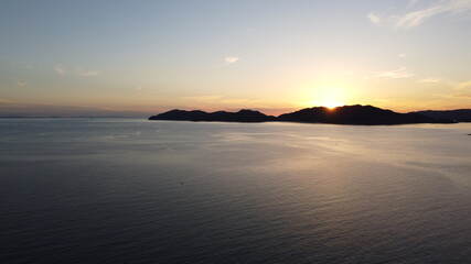 日本の海と瀬戸内海の夕陽！自然豊かな地球のヒカリの中SUP