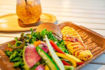 ヘルシーで美味しそうなランチ