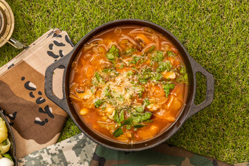 アウトドア料理　Outdoor lunch at the cottage