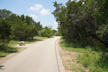 Fototapeta na wymiar テキサス州サンアントニオのトレイルコースを散歩中