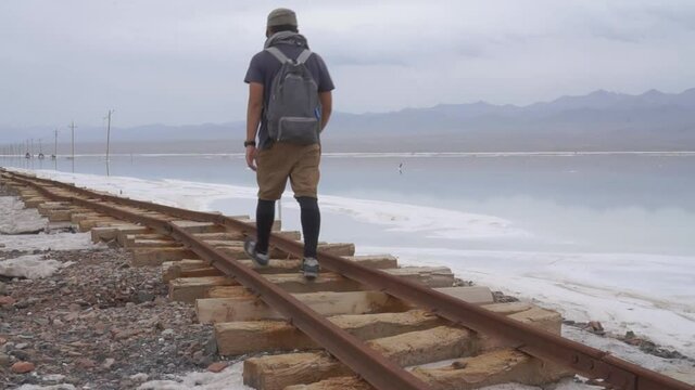 An abandoned railway in Chaka salt lake in Qinghai, China | Silk Road