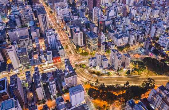 Paulista Avenue seen from above at night, São Paulo, SP, Brazil © Erich Sacco