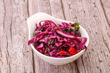 Pickled red cabbage with herbs