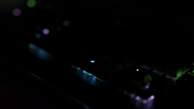 Teclado retroiluminado c&aacute;mara lenta - 1