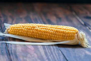 Boiled sweetcorn, ready to be served and be eaten 