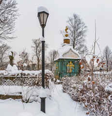 he chapel-crypt of Matvey Tatomir has survived to this day, although the relics of the blessed one in 1985 were transferred to the revived Nikolskaya cemetery church and placed under the throne.