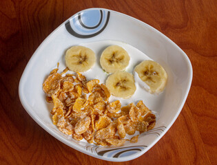 cornflakes with milk