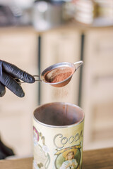 Strainer with cocoa powder 