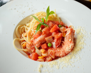 Shrimp Spaghetti with Tomatoes, Peas and Carrots