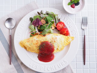 洋食 オムライスでランチタイム