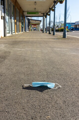 Empty Main Street Coveret-19