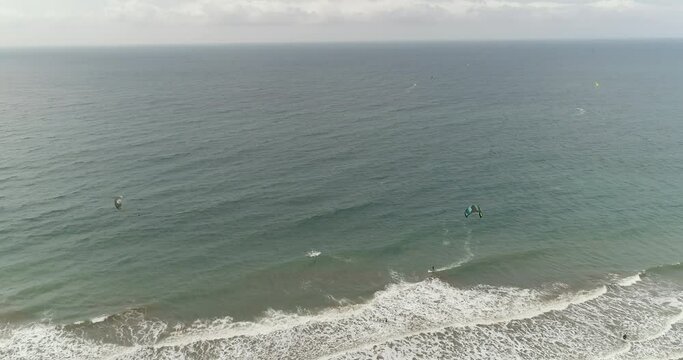 Kitesurf aerial trayectory in Santa Marianita Beach Manta Ecuador