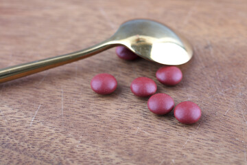 Medical, medicine, drugs, medicines, capsules, cures, treatments, medications, spoons, spoons, elderly, elderly, dolls, models, guarantees, medical insurance, retirement, health, life,
Miniature, macr