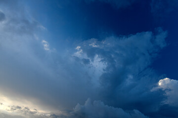 Fototapeta na wymiar Gewitterwolken // Thunderclouds
