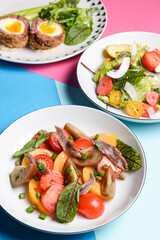 Spinach salads with strawberries, cheese and coconut chips. Delicious summer salad recipes