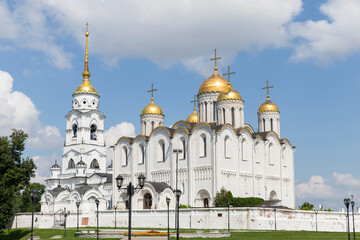 Fototapeta na wymiar Russia. Vladimir. Views of the city of Vladimir. The Chapel of the Mother of God and the Assumption Cathedral.