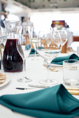 table setting in restaurant