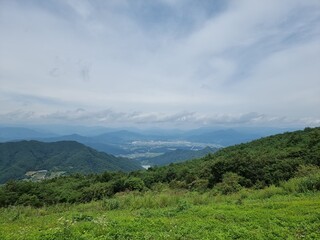 Obraz premium clouds over the mountains