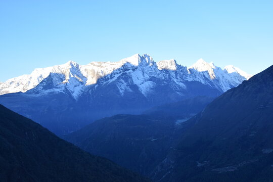 Nepal	

Himalayas mountains Nepal	
everest base camp trek
