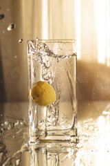 lemon in water