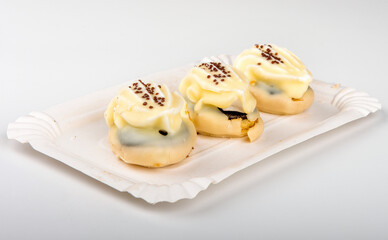 cake with cream and chocolate