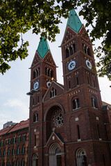 Fototapeta na wymiar スロベニア　マリボルの赤レンガで建てられたフランシスコ会教会