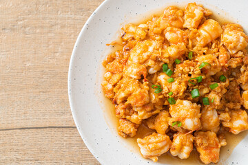 stir-fried shrimps with garlic and shrimps paste