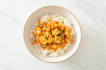 stir-fried shrimps with garlic and shrimps paste