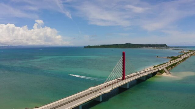 沖縄県うるま市海中道路