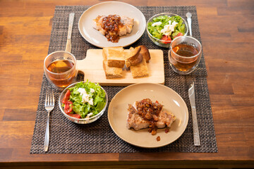 日本の食卓,ポークステーキ,きのこソース,家庭料理