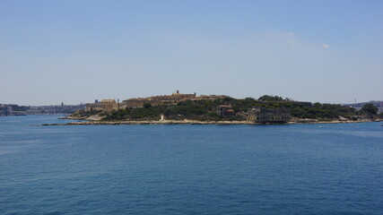 Fototapeta na wymiar Panoramic view of Fort Manoel and island. Valletta. Malta.