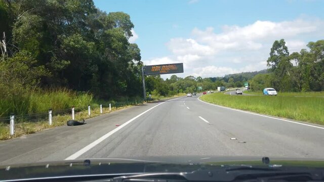 オーストラリアのゴールドコーストからバイロン・ベイまでを運転している風景 Scenery of driving from Gold Coast to Byron Bay, Australia.