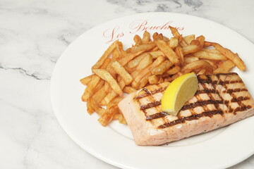 grilled Salmon with fries