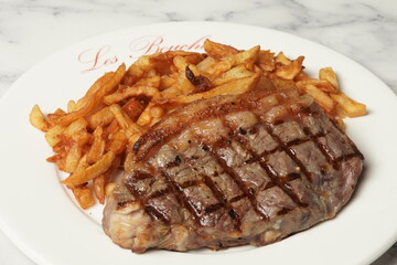 steak with French fries