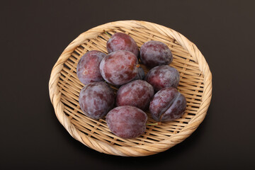 プルーン（トレジティー）山形県朝日町産