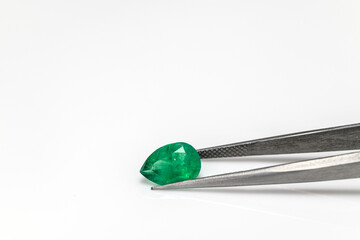 Emerald pear cut