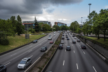 FRANCE - ECONOMY - PERIPHERIQUE