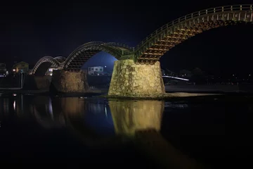 Papier Peint photo Lavable Le pont Kintai 夜の錦帯橋　山口県岩国市観光地