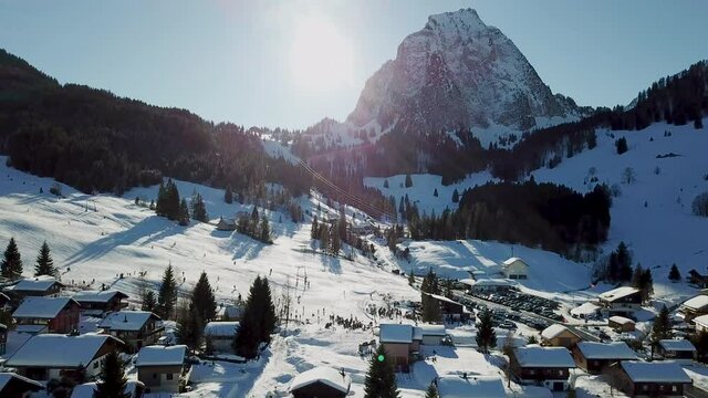 Mythen Drohne, alles f&auml;hrt Ski