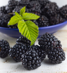 image of ripe blackberry close-up