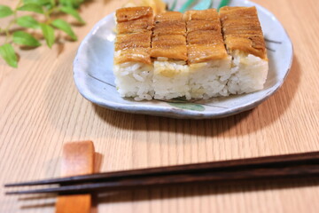 穴子押し寿司