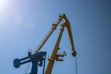 crane in the port